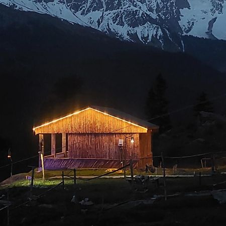 Khana Badosh Resort Kalam エクステリア 写真
