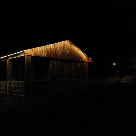 Khana Badosh Resort Kalam エクステリア 写真
