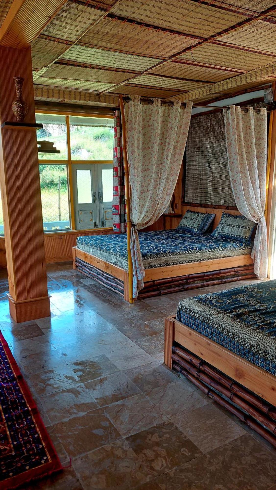 Khana Badosh Resort Kalam エクステリア 写真