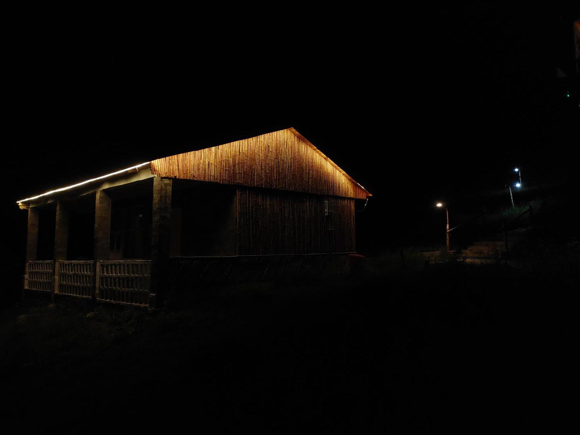 Khana Badosh Resort Kalam エクステリア 写真