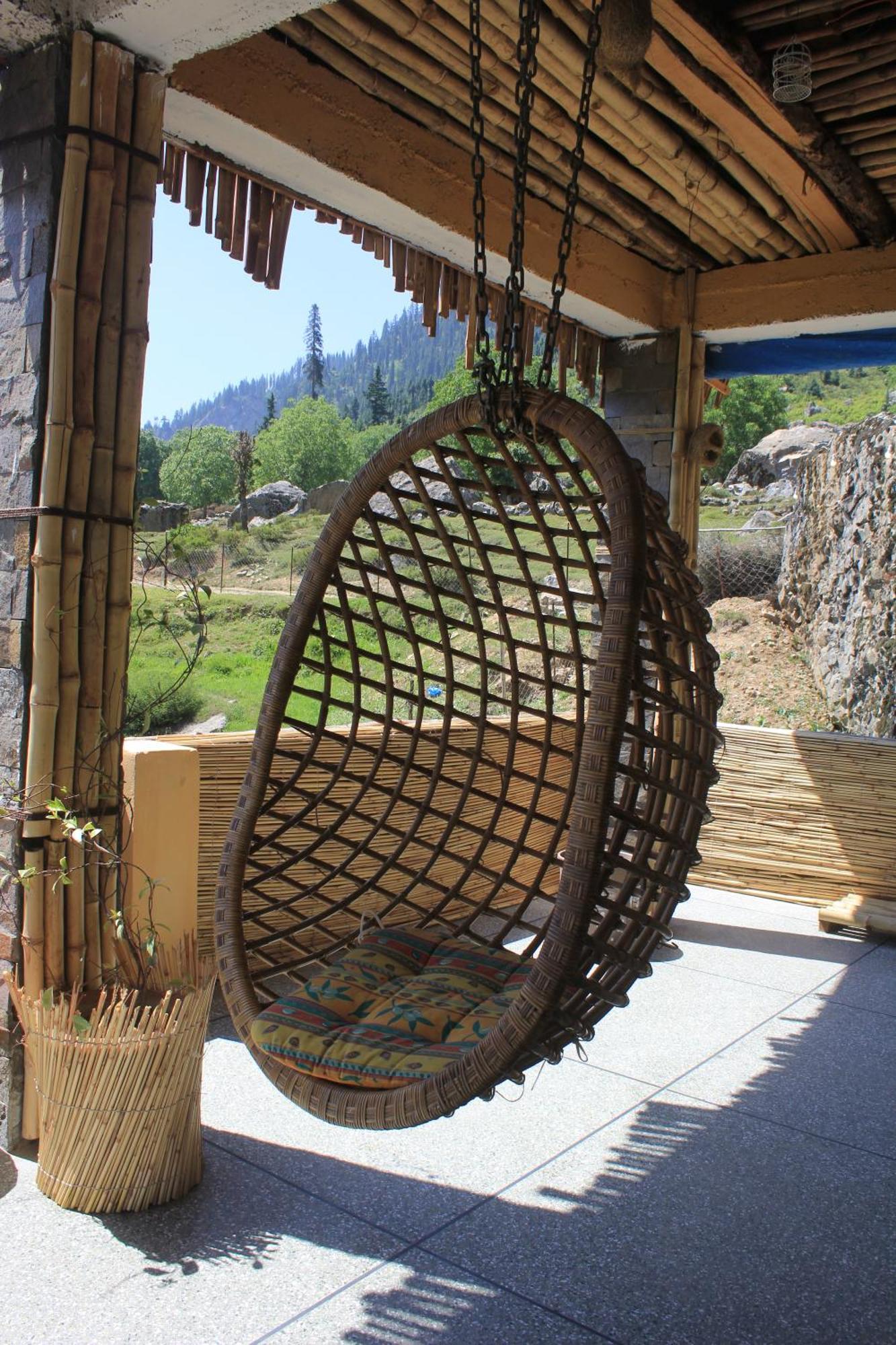 Khana Badosh Resort Kalam エクステリア 写真